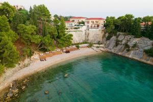 Luxury Villa Hvar Deluxe Palace 2 with pool near beach and Hvar Town
