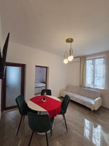 Fabian Apart CenterTown
