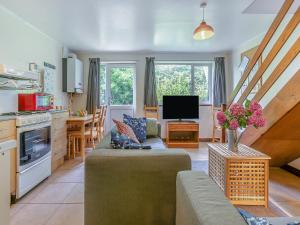 21 Rowan Cottage-Uk38934