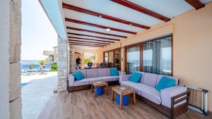 Villa Welcome by Villas Guide