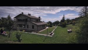 Villa Amrita Janani-Yoga e lifestyle tra Gubbio e Assisi