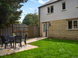 Lily Pad 8 - Uk43918