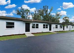 Tampa Bay Apartment Near Airport, Beaches & Dining