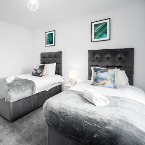 Stylish Two Bed Apartment - Parking - Sleeps 3 - Netflix 55C