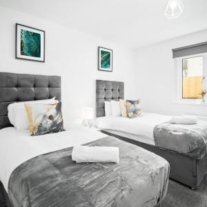 Stylish Two Bed Apartment - Parking - Sleeps 3 - Netflix 55C