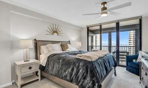 Luxury 2BR Naples Condo with Bay and Gulf Views