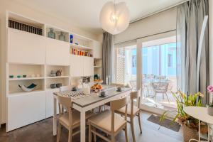 Olbia Historic Center, Veranda con Vista, Private Parking e WiFi