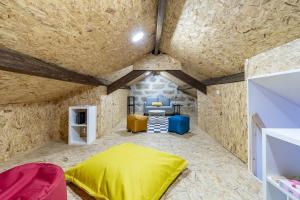 STAYtion INN, play with family!