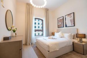 Stylish 2BR with Balcony Yas Golf Collection in Yas Island