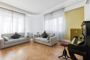 Carracci Luxury Apartment