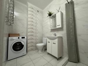 Imperial Terrace Apartment City Center with City View