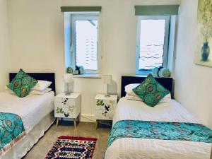 York City Apartment with gated parking included