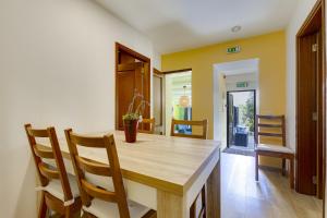 Apartment with private terrace - QA03