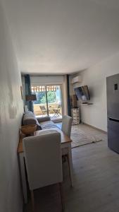 Studio avec Terrasse - Piscine - Tennis - Gardien