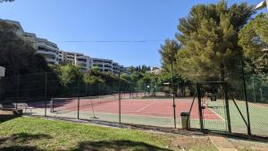 Studio avec Terrasse - Piscine - Tennis - Gardien