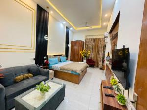 Apartment in Noida