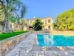 Villa Pleiades - Large Pool 6 Bedrooms 12 Guests