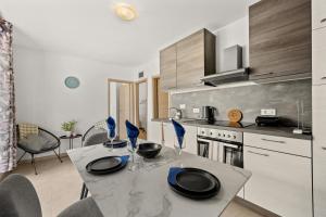 Valora Residence Medulin Stylish Apartments Near Sandy Beaches by Qubo Villas