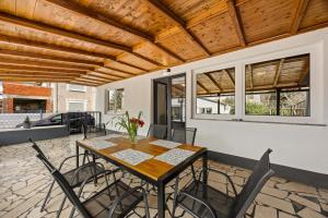 Valora Residence Medulin Stylish Apartments Near Sandy Beaches by Qubo Villas