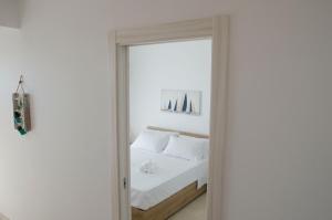 Almaré Seafront Apartment with Terrace&Pools - Marzamemi