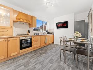 Luxury Group Stay - Manchester - Sleeps 7