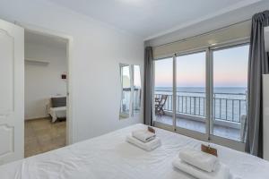 AA Guest - Sky Center BeachFront Sea Views Eco Apartment