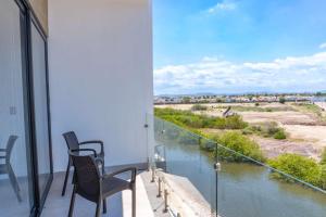 Luxury apartment with pool spectacular views