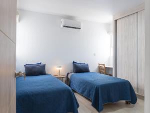 Home with Pool 3 Minutes away from the beach