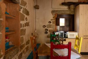 Domos de Luras, surrounded by granite img13