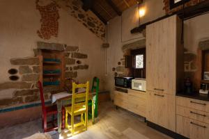 Domos de Luras, surrounded by granite img15