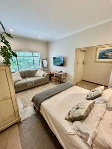 Stylish Upper Claremont Retreat