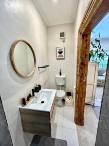 Stylish Upper Claremont Retreat