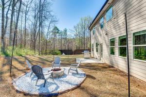 Great for Families! Getaway w Yard in Atlanta