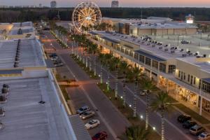 Island Winds West 775