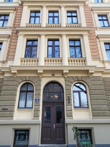 Alunana LUX & Jakuzzi in the Art Nouveau area - 1870s, renovated 2025 - Self check-in