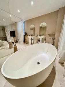 KIKO Luxury Lifestyle