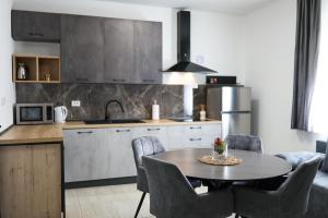 I&R Apartment