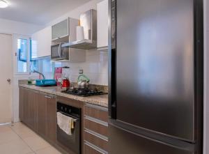 Luxe 2BR Pool & Gym in Miraflores