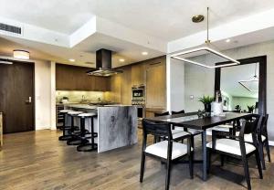 Spacious 2-Bedroom Beachfront Condo with Ocean Views