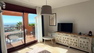 Alta Luminara Boutique Residence Sea View Terraces Marbella Hills