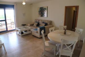 Alsol Apartments - Tres dormitorios, piscina y parking