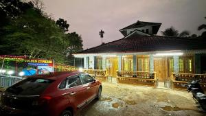 Golden Cypress Resort with Pool -Wayanad