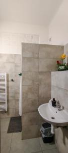 Practical room near the main station H3