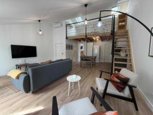 Duplex Retreat