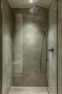 Zizzin house in Fira