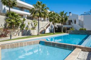 Modern Oasis with Terrace and Pool in Finestrat