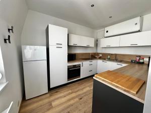 Romane - Charmant petit appartement en duplex avec 3 chambres