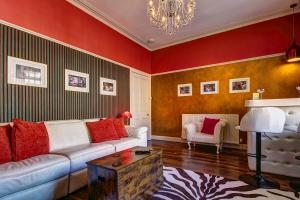 Tiffanys Boutique - Coorie Doon Stays