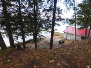 Cranberry Cottage on Torch Lake