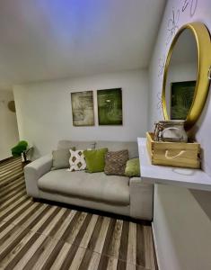 Apartamento completo cerca del aeropuerto y comercio